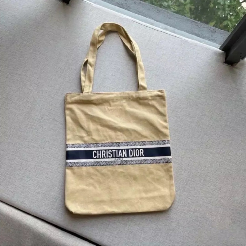 Christian Dior Houndstooth 2023 VIP Tote Bag